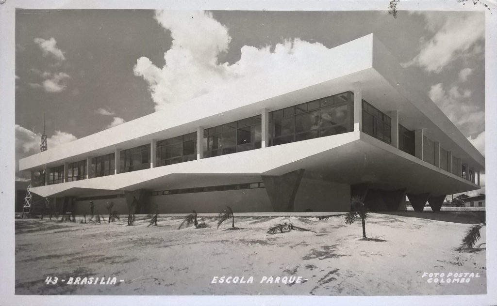 “Escola Parque”, Colombo. Documento fotográfico, 9 x 12 cm.